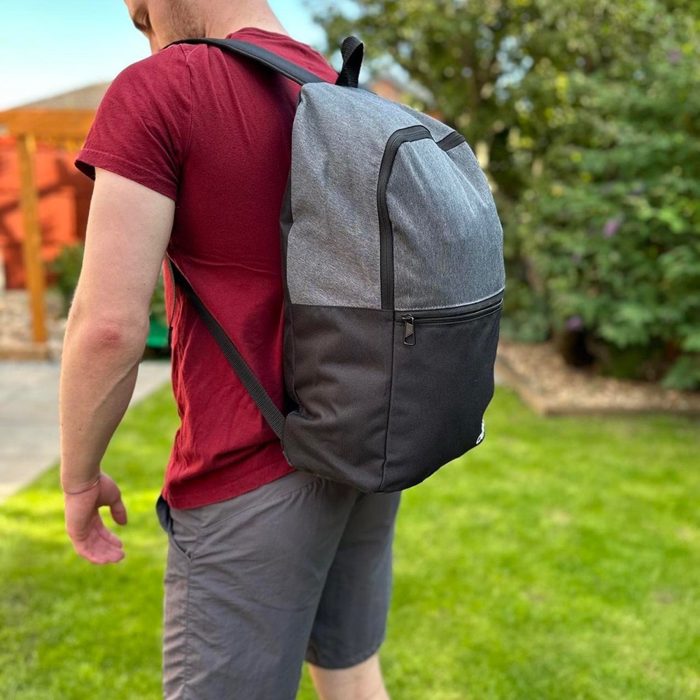 Adidas black back pack - Picture 2 of 4